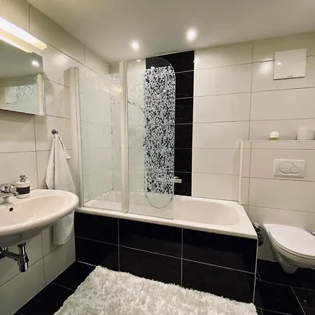 Luxurioeses Und Modernes Zum Wohlfuehlen زيرل