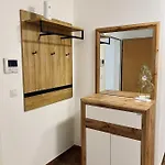 Luxurioeses Und Modernes Zum Wohlfuehlen דירה זירל